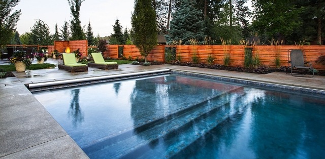 أجواء العطلة في المسبح - الخصوصية - السياج - مصنوعة من الخشب - الشرفة الواسعة