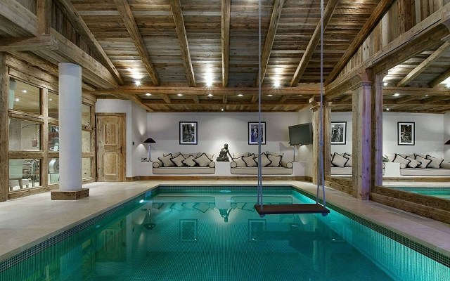 حوض سباحة داخلي-تصميم-أرجوحة-حبال-معلقة-صالة-أريكة-مجموعة-مسبح-داخلي