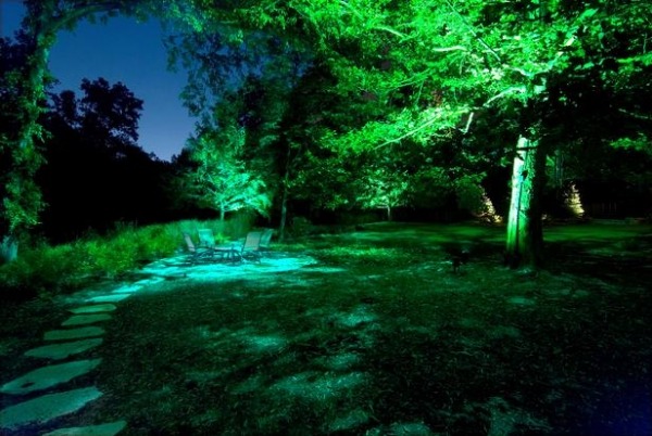 أفكار لإضاءة الحديقة تفتيح منطقة الجلوس