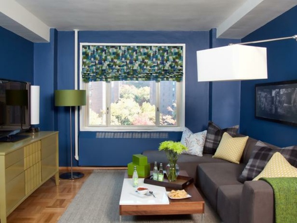 تصميم غرفة المعيشة باللون الأزرق الداكن