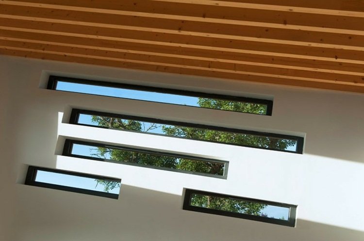 أفكار داخلية وتصميمية لتأثير جدار النافذة المائل