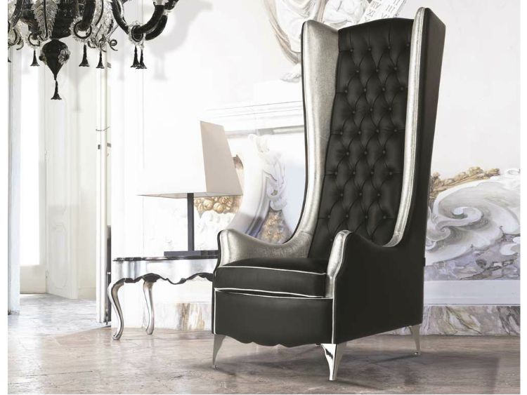 تصميم-أثاث-أسود-فضي-جلد-كرسي بذراعين-أرضية-حجر-مظهر-طاولة-مصباح-أبيض