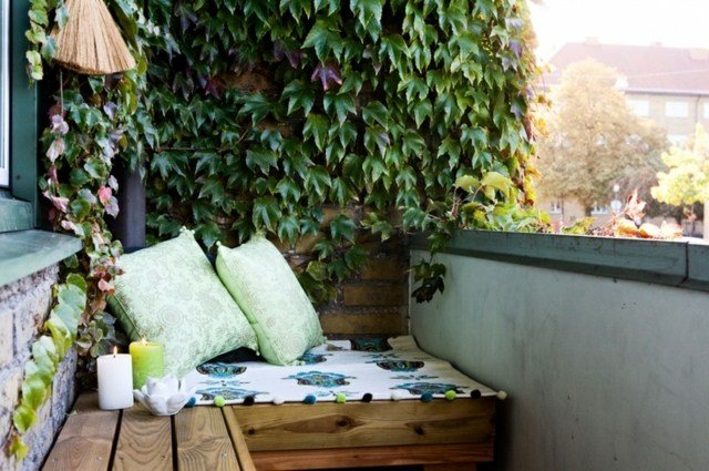 مقعد خشبي للشرفة حديقة لبلاب دائم الخضرة