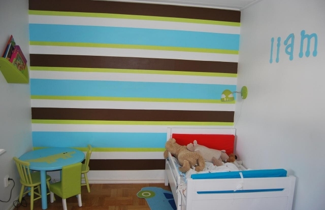 -ألوان-أفكار-غرفة أطفال-طفل-ولد-ولد-خطوط-مائية-خضراء-بنية