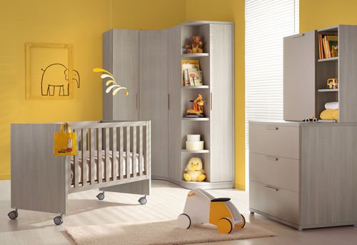تصميمات سرير أطفال ليمبا باللون الأصفر الرمادي لتصميمات داخلية أنيقة