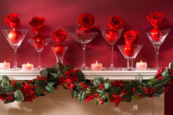 أفكار تزيين عيد الميلاد للمدفأة نظارات مارتيني الورود