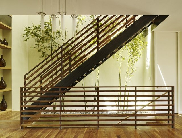 منزل هيكل سكني اليابان نمط نباتات الخيزران الديكور الخشب الدرج الحصى