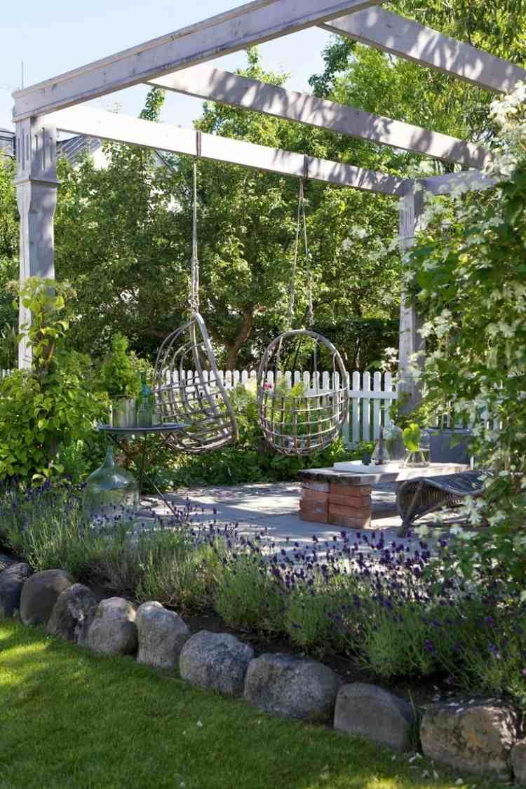 عريشة حديقة-خشب-معلق-كرسي-تعليق-خزامي-نباتات