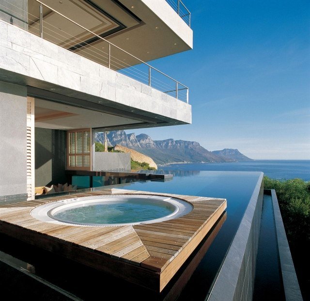 الخشب - الشرفة اللانهائية - حمام السباحة الفائض - التلال - العمارة الحديثة للمنزل