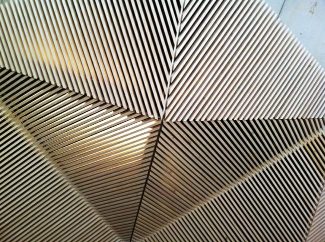 اوريغامي فن التصميم الداخلي شكل السقف تفاصيل الخشب المعلقة