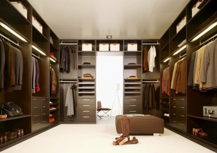تصميم غرفة الملابس - المشمع - الأثاث - الخشب الداكن - شرائط led