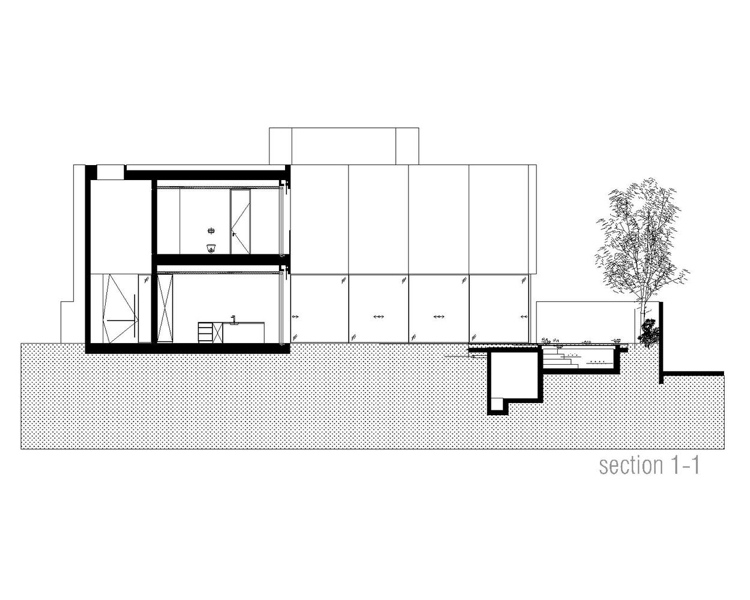 منزل منفصل مع عرض مخطط أرضي لحمام السباحة من الجانب