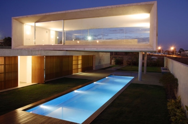 مسبح منزل اوسلر العمارة الحديثة