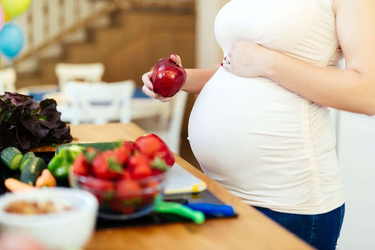 نظام غذائي متوازن أثناء الحمل - زيادة الحاجة اليومية للعناصر الغذائية