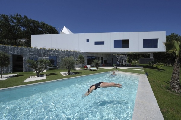 منزل مع حمام سباحة كرواتيا تصميم المنزل نمط المنزل