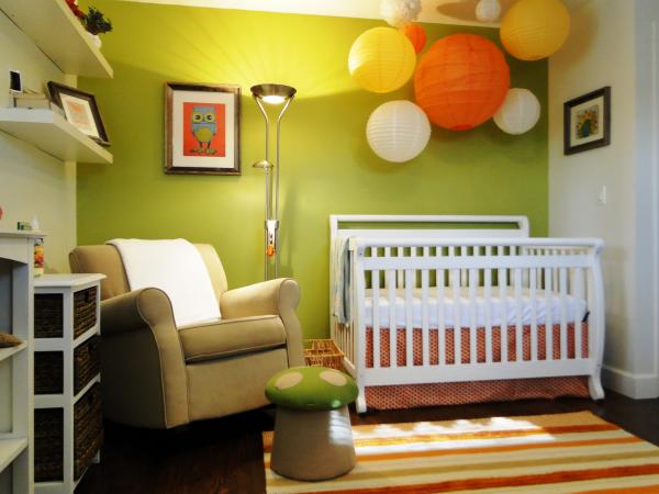 غرفة الطفل بإعداد أفكار ديكور فوانيس ورقية برتقالية خضراء