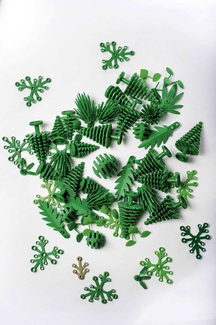 مشاريع إنتاج البلاستيك الحيوي البلاستيك الحيوي طوب ليغو أشكال نباتية عناصر أساسية من قصب السكر أوراق شجر التنوب