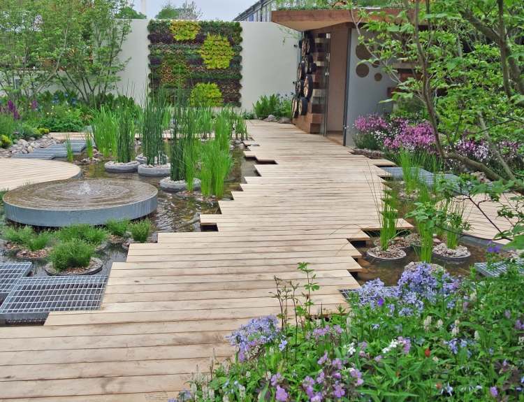 سطح - تراس - تصميم - بركة ماء - جسر - ألواح أرضية خشبية - نباتات مائية