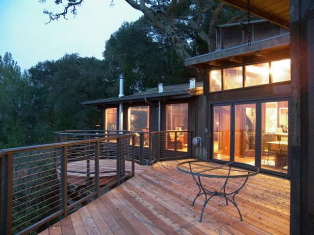 أنواع أرضيات الشرفة الخشبية - أطراف الشرائح الخشبية عند التمديد