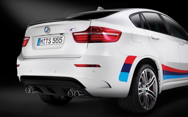 لمحة سريعة عن الديناميكيات الهوائية في سيارة BMW X6 M Design Edition