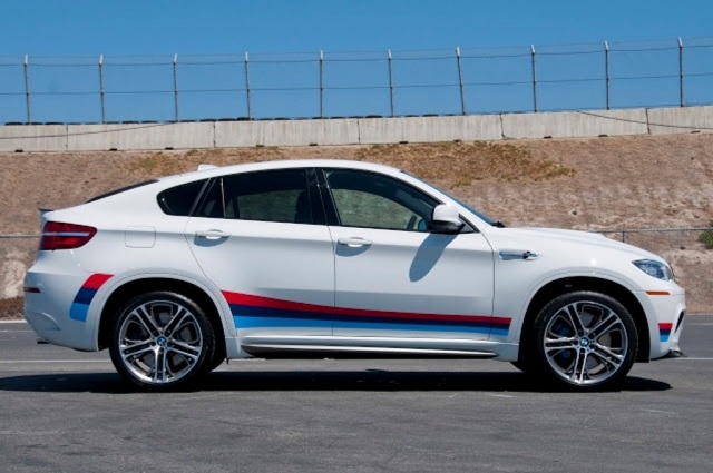 سيارة BMW X6 M Design Edition 2014 Side view