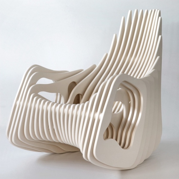 مصمم كرسي هزاز خشبي عصري يتدفق شكل وظيفي برازيلي