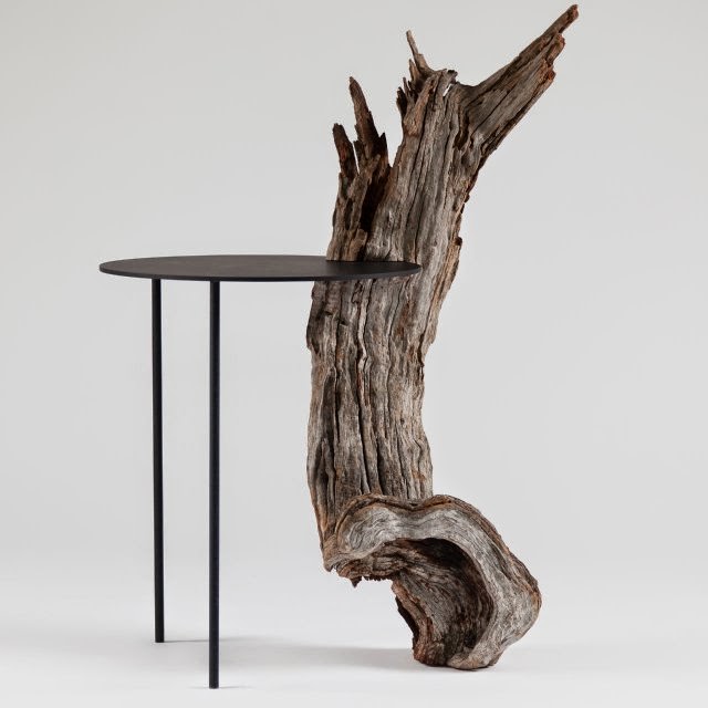 طاولة معدنية-تصميم-خشب دريفت-ثلاث أرجل
