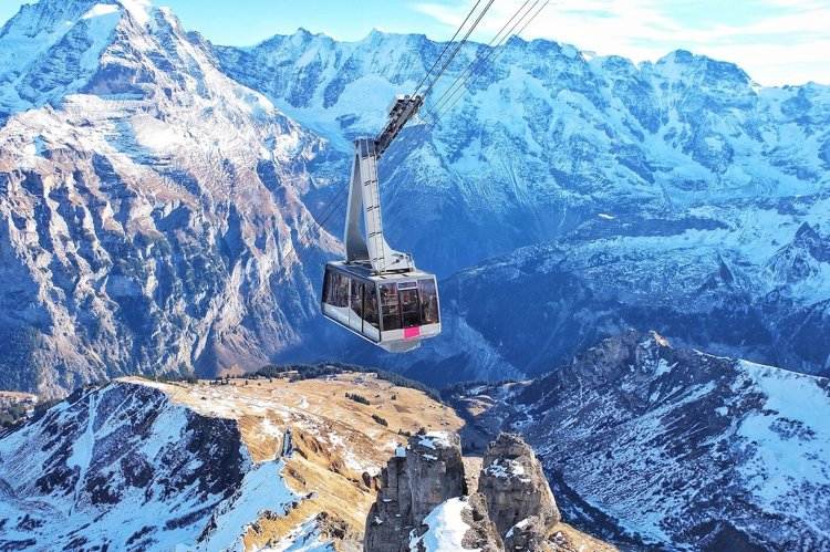 مصعد لوتربرونين للتزلج ، سويسرا