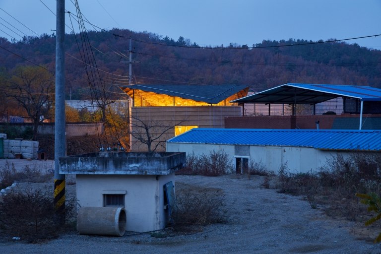 منزل عائلة واحدة حديث بناء كوريا الجنوبية