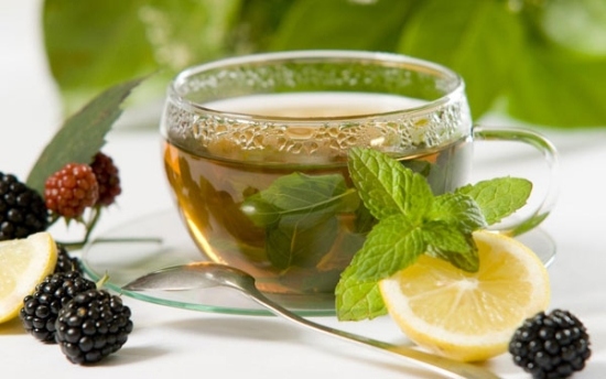 صحة جيدة الشاي الأخضر الليمون تأثير إيجابي عطرة