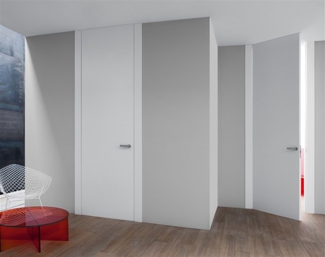 باب داخلي حديث أبيض ناعم تصميم إيطالي lualdi