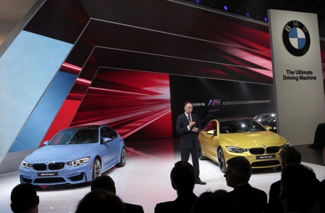 سيارة BMW M4 عرض ديترويت للسيارات الجديدة
