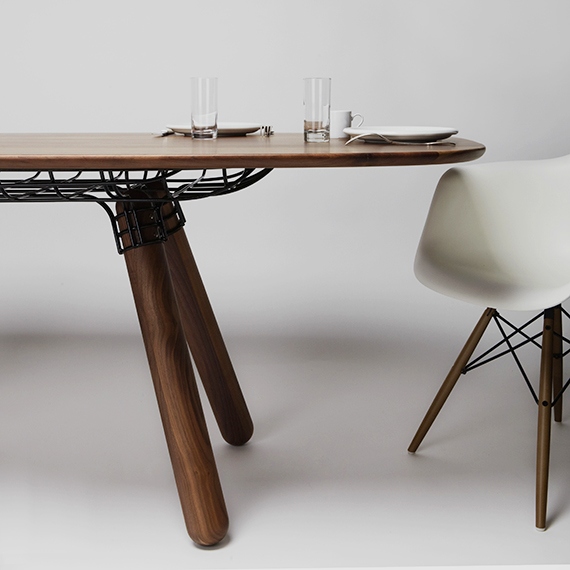 مجموعة أثاث طاولة خشبية ماغنوم من لا فرصة