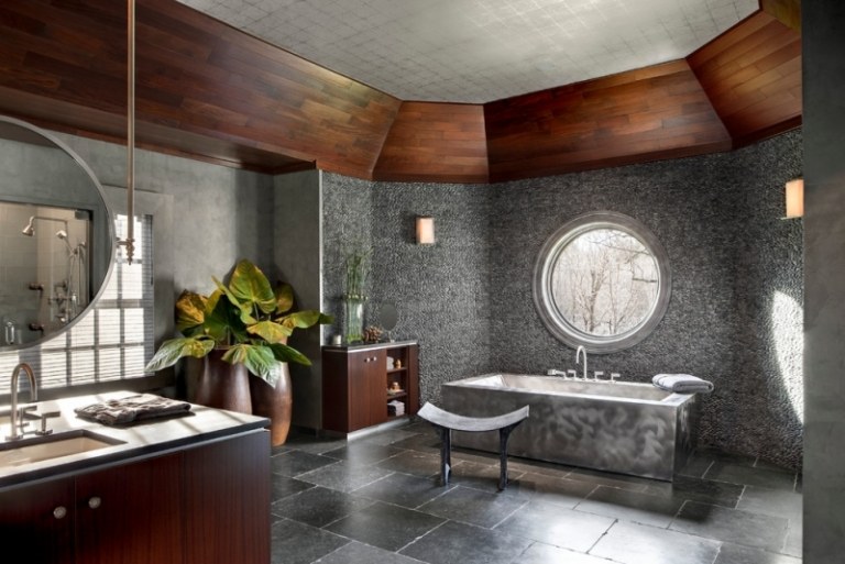 تصميم الحمام - أفكار للحمام - خرسانية - بانيو - نافذة دائرية - بلاط جرانيت