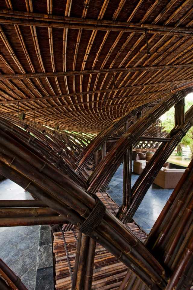 مشروع بناء سقف بامبو جميل