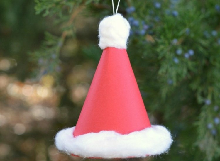 زينة شجرة عيد الميلاد مصنوعة من الورق - قبعات بابا نويل للتعليق على شجرة عيد الميلاد