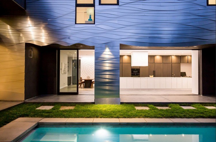 تصميم منزل فريد من نوعه كلادينج - ألمنيوم - حمام سباحة - مطبخ