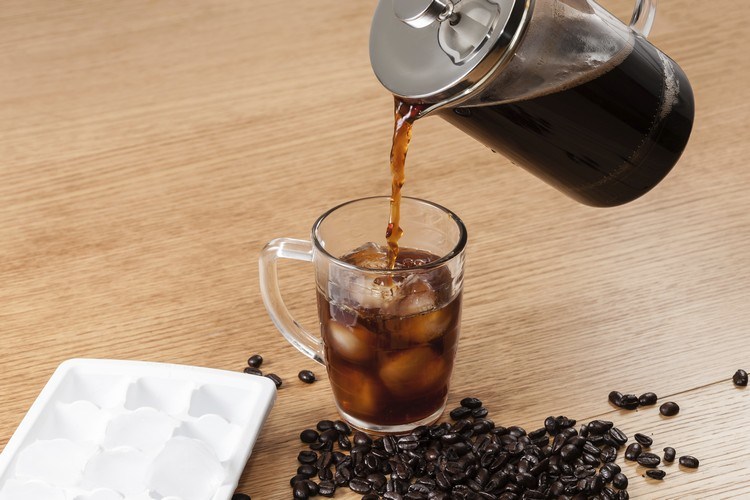 اصنع قهوة مثلجة بنفسك - حبوب قهوة - غليان - بارد - مكعب - مكعبات قهوة