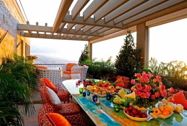 طاولة بيروت زجاجية على السطح لون برتقالي