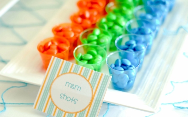 حلويات لذيذة ملونة حلويات MM البحر موضوع التخطيط لعيد ميلاد الاطفال