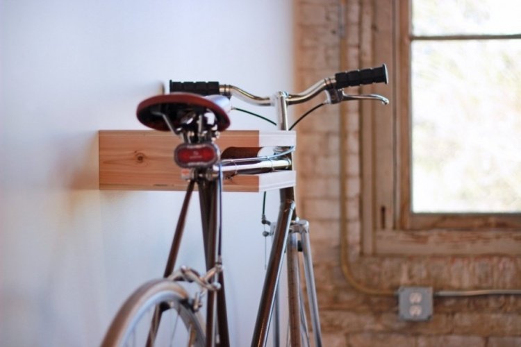 دراجة جبلية على الحائط - بناء - أفكار - رف خشبي - تخزين - مساحة - مفصل - تصميم