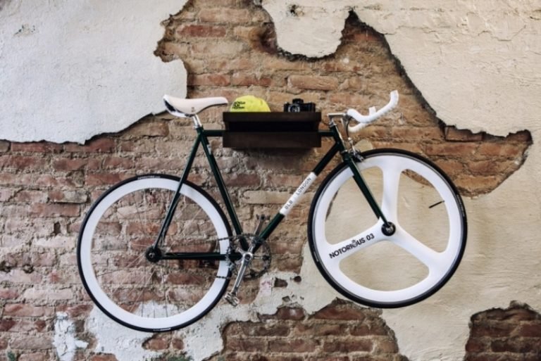 دراجة جبلية على الحائط - بناء - أفكار - قرميد - جدار - تصميم خشن - رف - مفصل