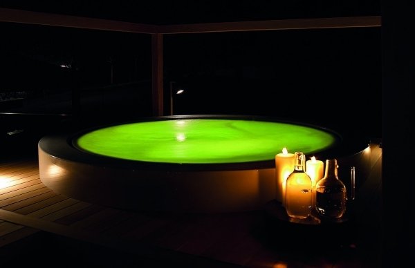 تصميم البانيو أثاث الحمام الإضاءة الخضراء