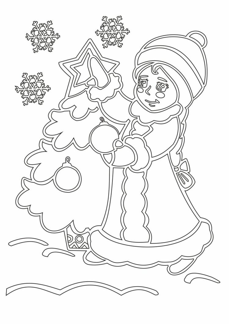 استنسل القاطع للحرف اليدوية بسكين - فتاة تزين شجرة عيد الميلاد في الثلج