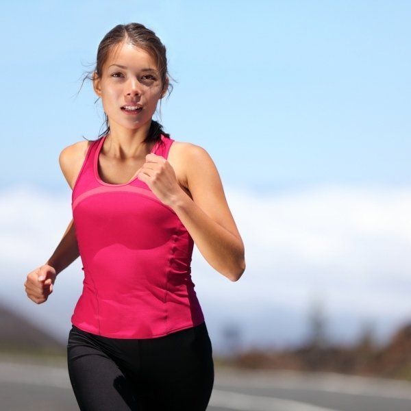 حرق الدهون الجري والركض العضلات وتقليل الوزن