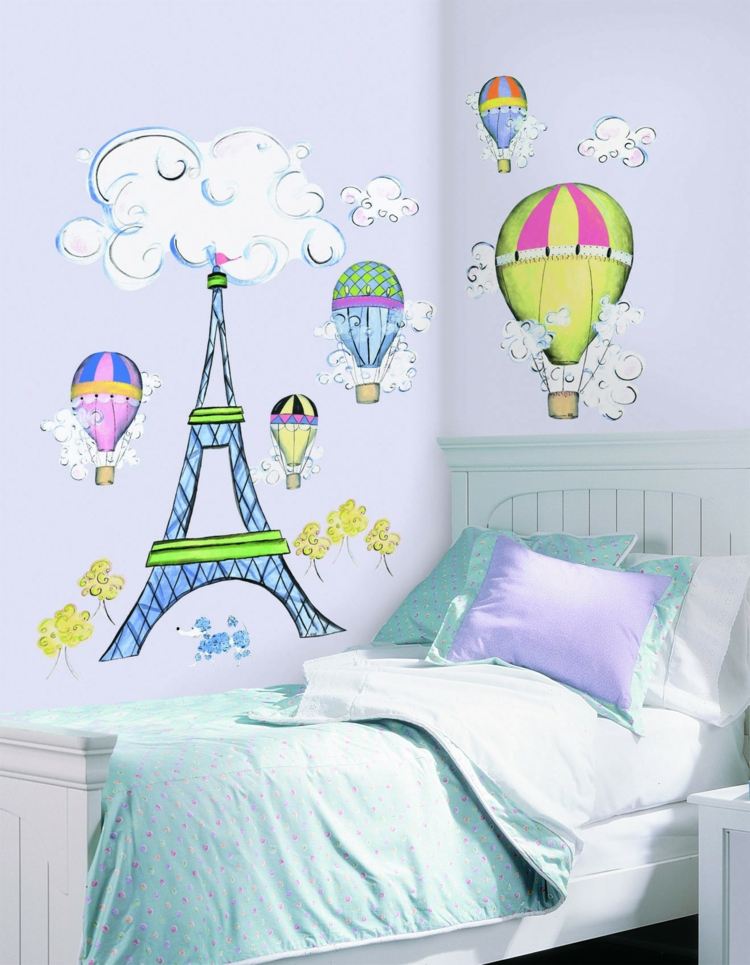غرفة أطفال باريس مستوحاة بشكل جميل