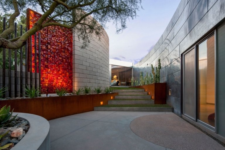 جدار التراب - حديقة - مبنية بالزجاج