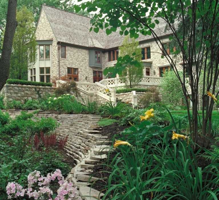 بناء حديقة جدار المصاطب خطوة شكل منزل النباتات الرومانسية
