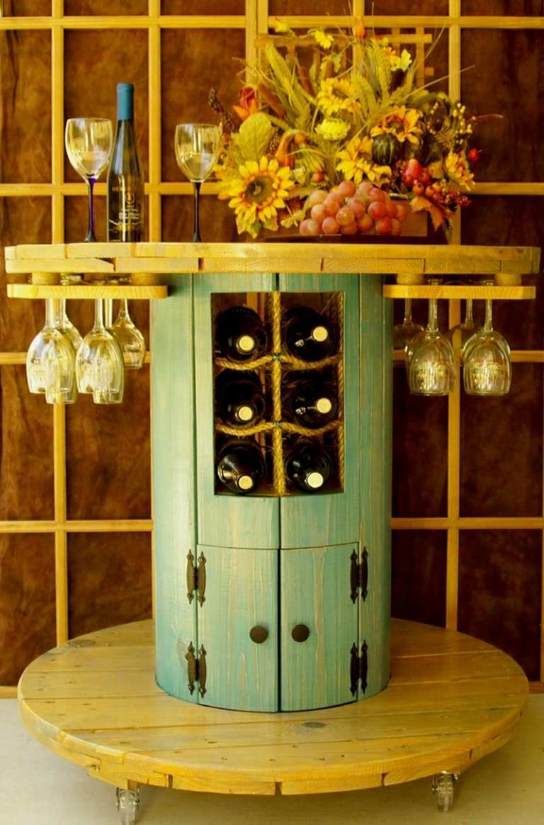 طاولة حديقة خشبية ميني بار فكرة كبل طبل دولاب كؤوس النبيذ عجلات