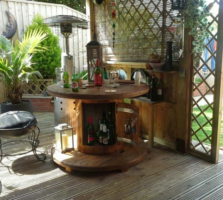 طاولة خشبية حديقة نهاية فكرة فكرة كابل طبل دولاب الكحول ميني بار